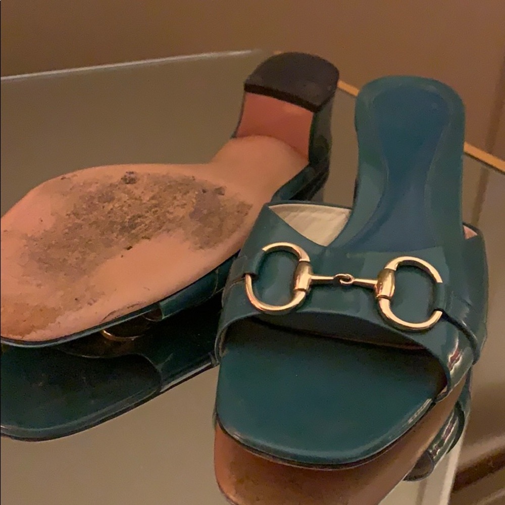 Gucci teal horse bit slides 11 41